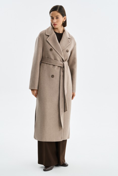 двубортное пальто с поясом от бренда снежная королева вид слева