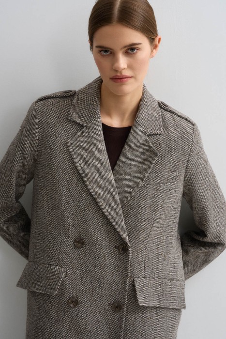 двубортное пальто с ремнем из россии вид сбоку