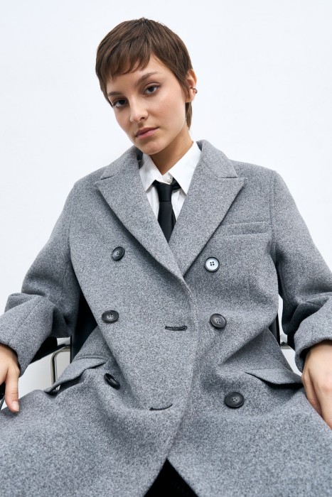 двубортное пальто из россии вид сбоку