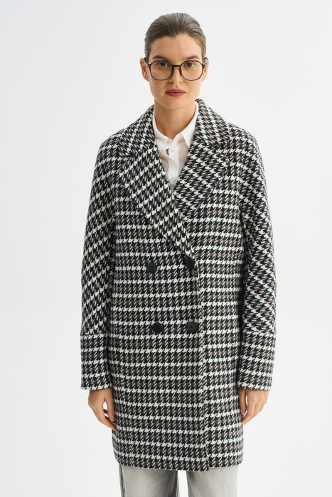 двубортное пальто от бренда снежная королева вид слева