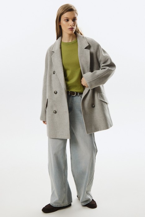 двубортное пальто от бренда снежная королева вид слева