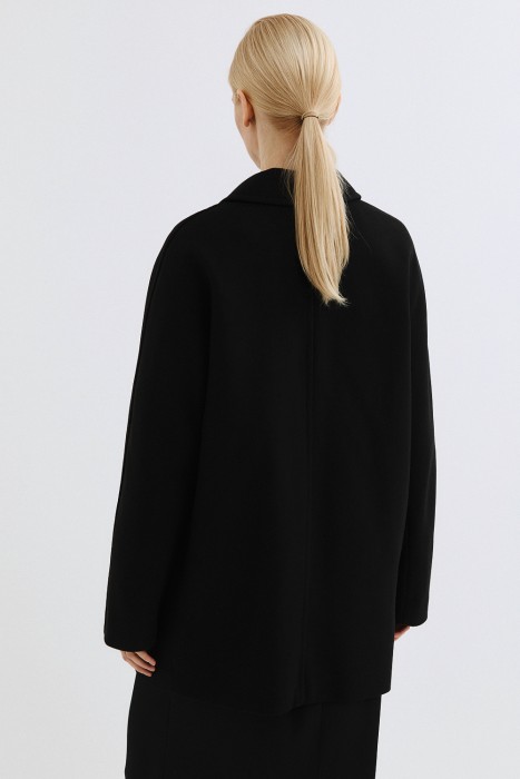 двубортное пальто от бренда снежная королева вид слева