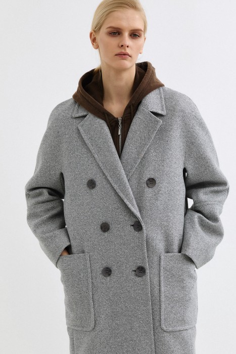 двубортное пальто от бренда снежная королева вид слева