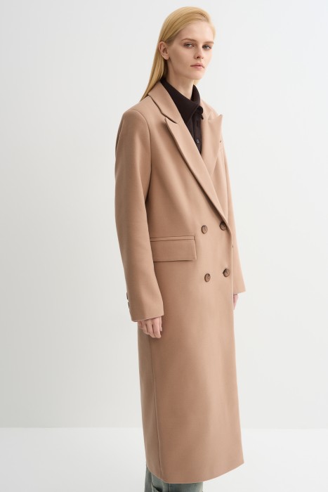 двубортное пальто от бренда снежная королева вид слева