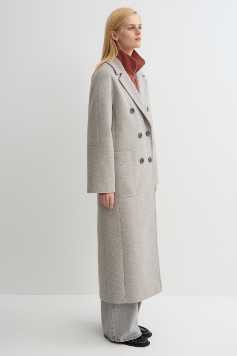 двубортное пальто от бренда снежная королева вид слева