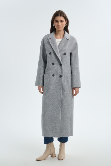 двубортное пальто от бренда снежная королева вид слева