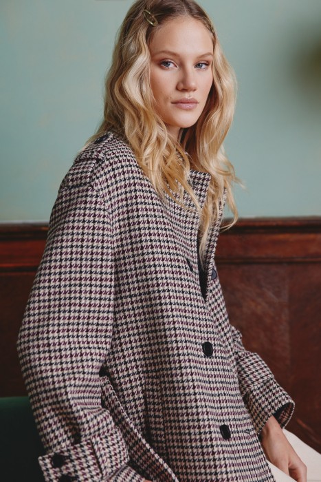 двубортное пальто по цене 6180 руб вид справа