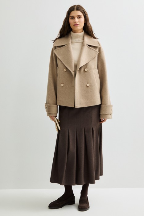 двубортное укороченное пальто из россии вид сбоку