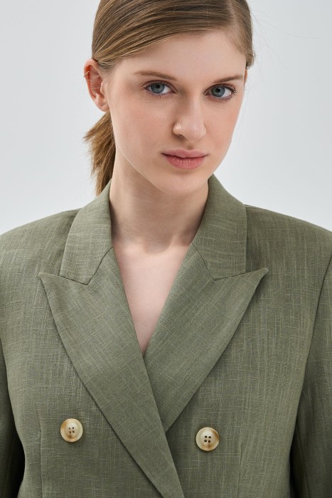 двубортный жакет из россии вид сбоку