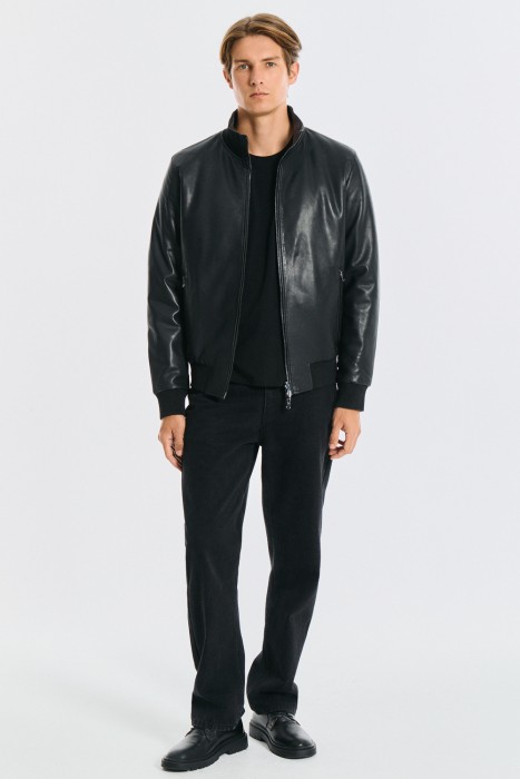 двухсторонняя куртка из натуральной кожи по цене 15670 руб вид справа