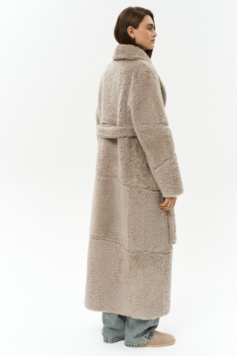 двусторонняя дубленка из овчины с поясом по цене 76100 руб вид справа