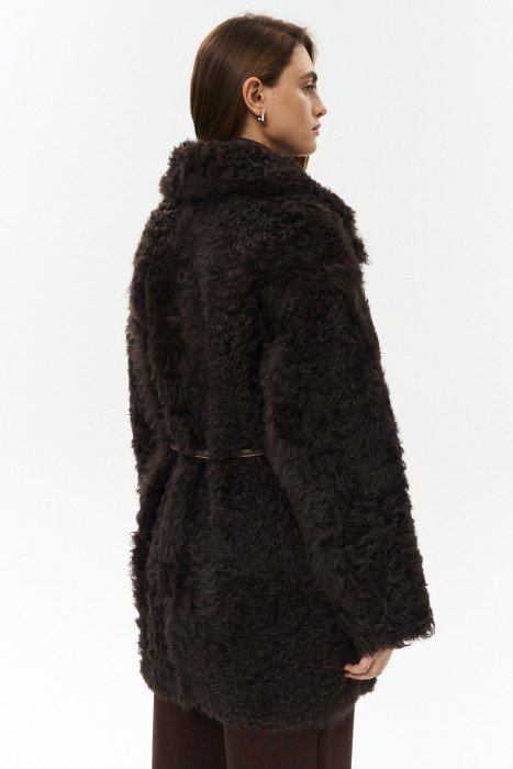 двусторонняя дубленка из овчины с поясом от бренда снежная королева вид слева