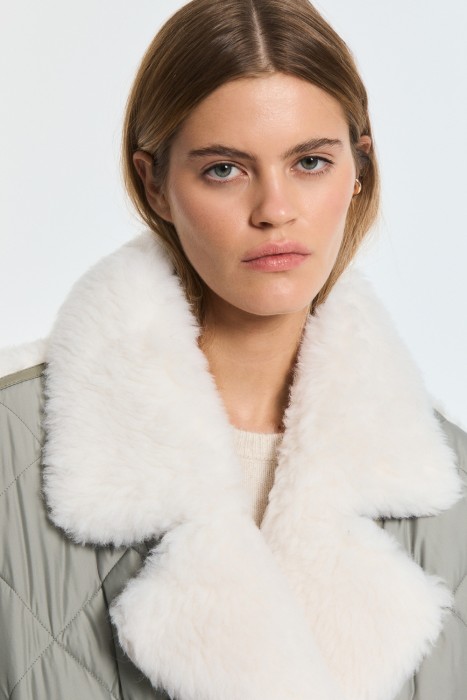 двусторонняя куртка из шерсти из россии вид сбоку