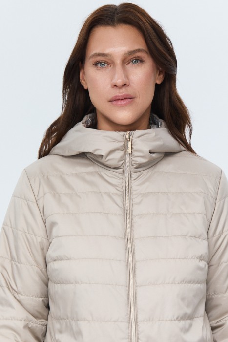 двусторонняя куртка с капюшоном из россии вид сбоку