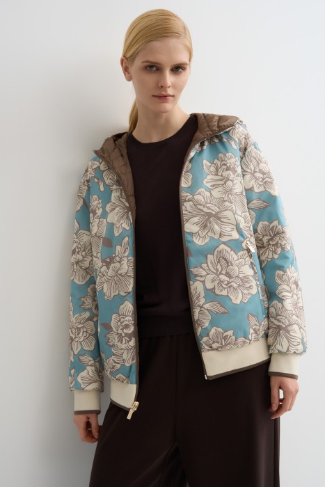 двустронняя куртка от бренда снежная королева вид слева