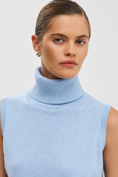 джемпер без рукавов из россии вид сбоку