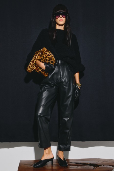 джемпер из буклированной пряжи  от бренда снежная королева вид слева