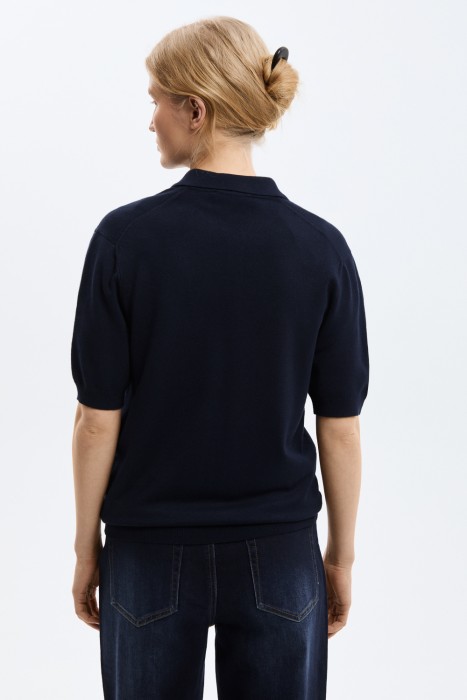 джемпер-поло по цене 1690 руб вид справа