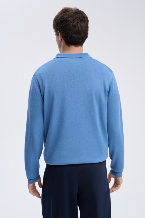 джемпер-поло по цене 1040 руб вид справа