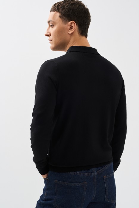 джемпер-поло по цене 1200 руб вид справа