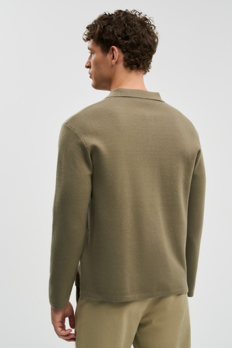 джемпер-поло из россии вид сбоку