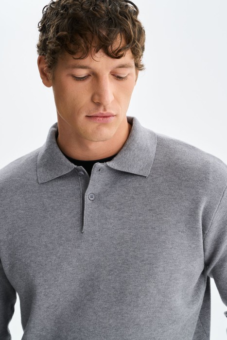 джемпер-поло из россии вид сбоку