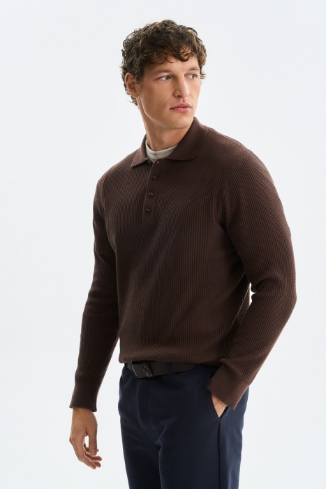 джемпер-поло от бренда снежная королева вид слева