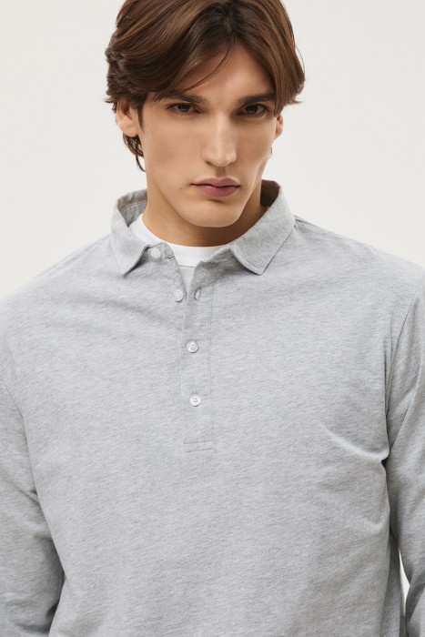 джемпер-поло из россии вид сбоку