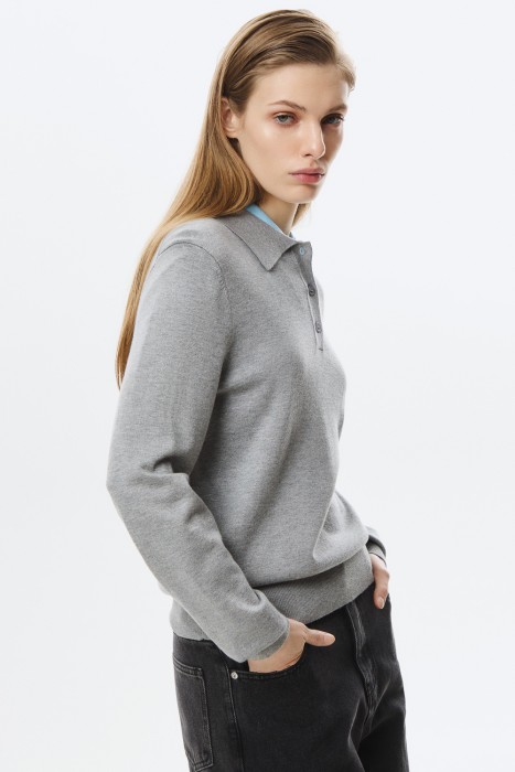 джемпер-поло по цене 1150 руб вид справа