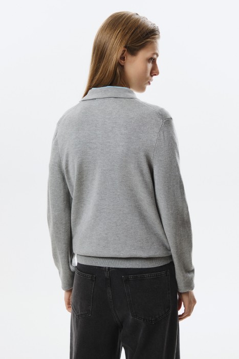 джемпер-поло из россии вид сбоку