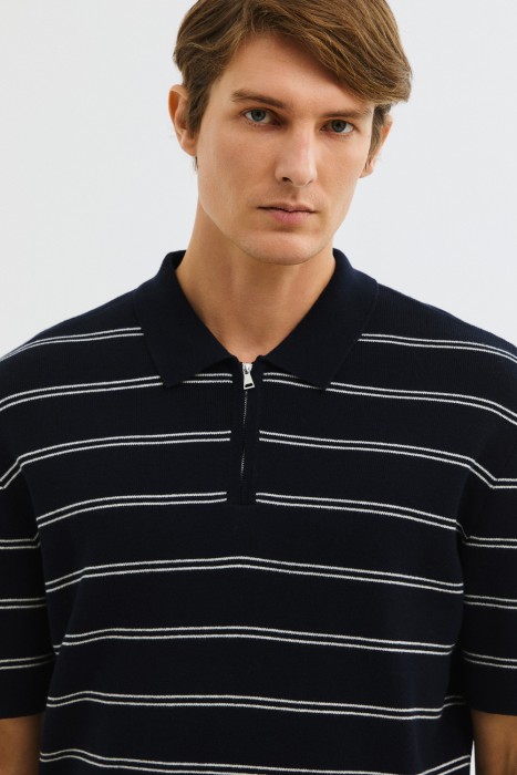 джемпер-поло из россии вид сбоку