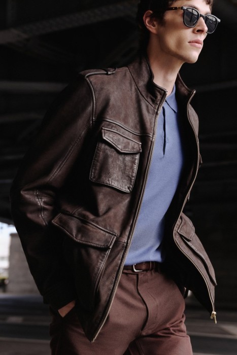 джемпер-поло от бренда снежная королева вид слева