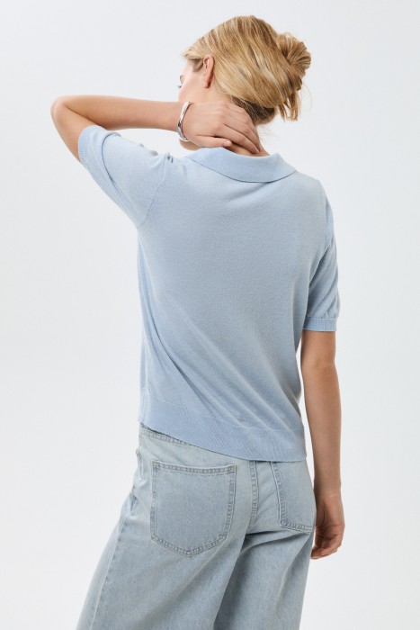 джемпер-поло по цене 1690 руб вид справа