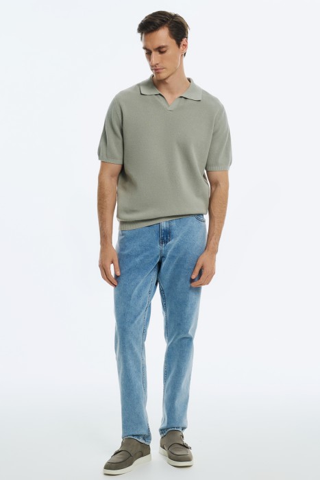 джемпер-поло от бренда снежная королева вид слева