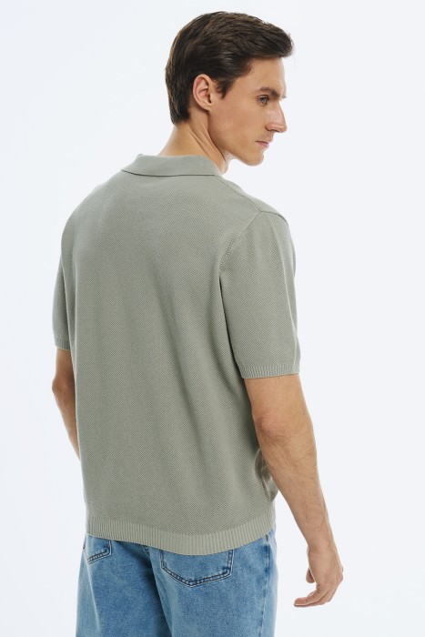 джемпер-поло по цене 1080 руб вид справа