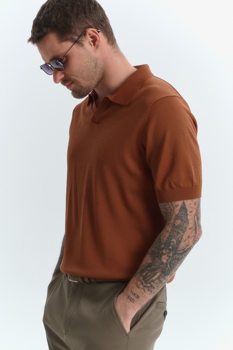 джемпер-поло от бренда снежная королева вид слева