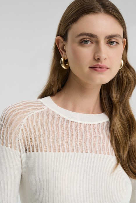 джемпер с ажурной вставкой из россии вид сбоку