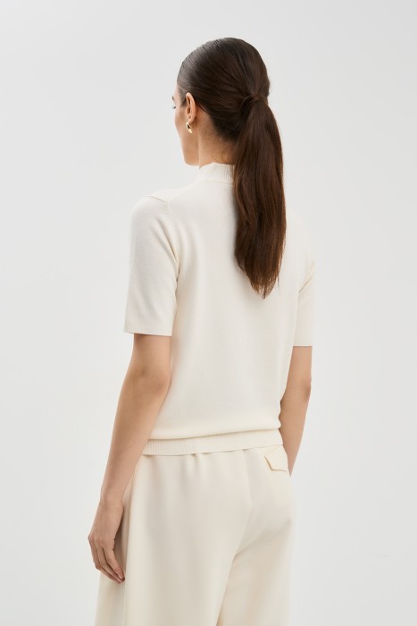 джемпер с короткими рукавами по цене 960 руб вид справа