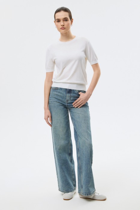 джемпер с короткими рукавами от бренда снежная королева вид слева