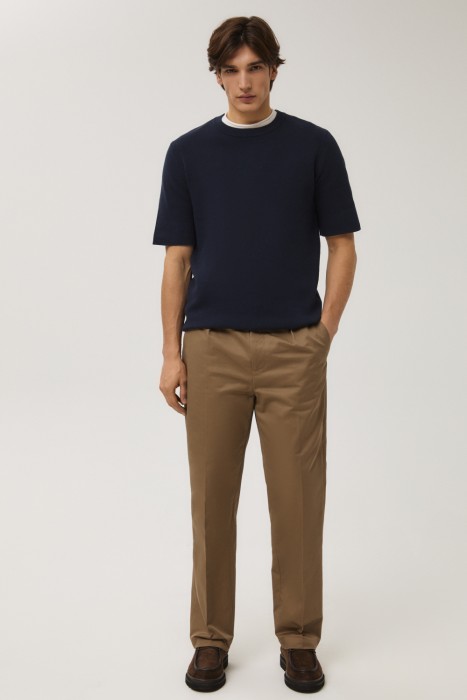 джемпер с короткими рукавами из россии вид сбоку