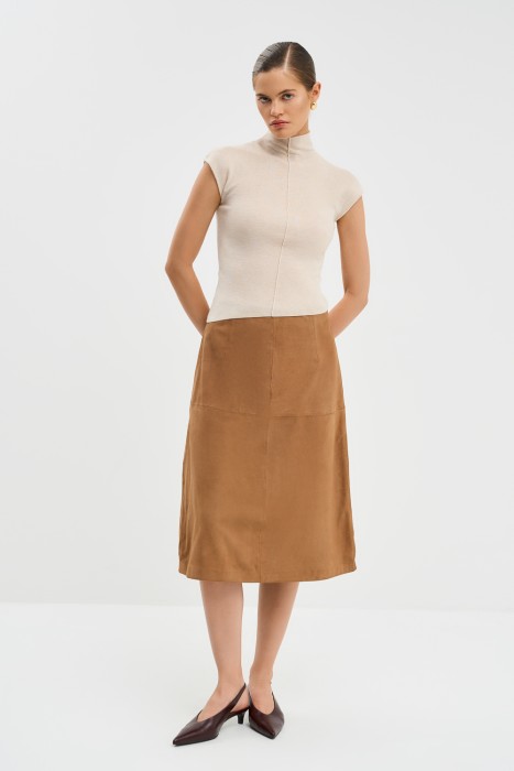 джемпер с короткими рукавами от бренда снежная королева вид слева