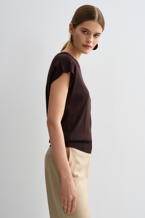 джемпер с короткими рукавами от бренда снежная королева вид слева