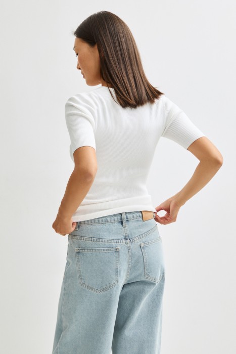 джемпер с короткими рукавами по цене 1870 руб вид справа