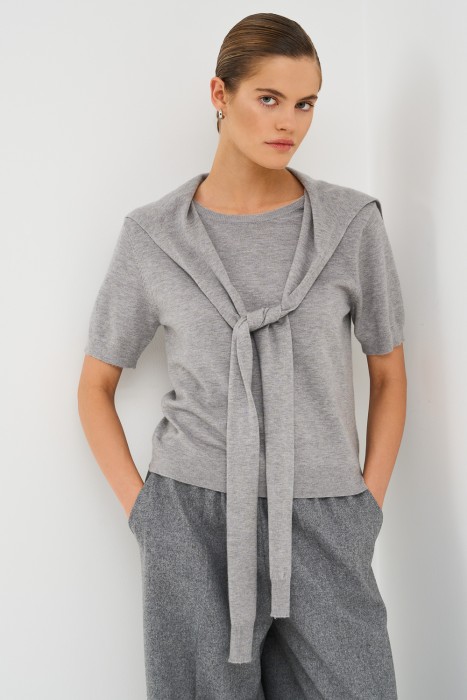 джемпер с короткими рукавами из россии вид сбоку