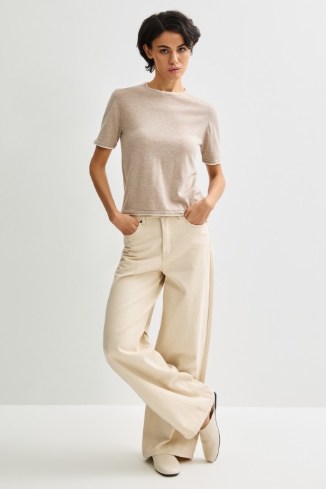 джемпер с короткими рукавами от бренда снежная королева вид слева