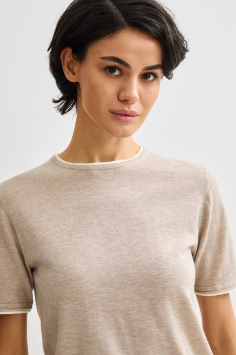 джемпер с короткими рукавами из россии вид сбоку