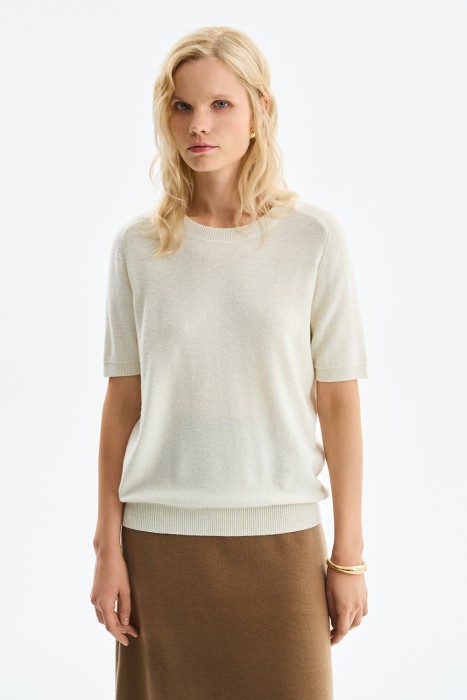 джемпер с короткими рукавами от бренда снежная королева вид слева