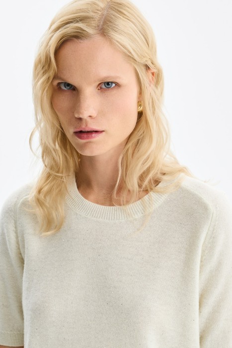 джемпер с короткими рукавами из россии вид сбоку