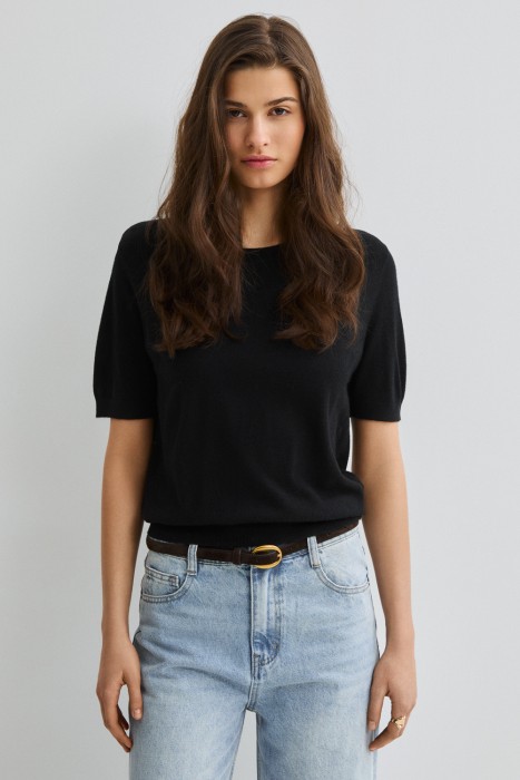 джемпер с короткими рукавами от бренда снежная королева вид слева