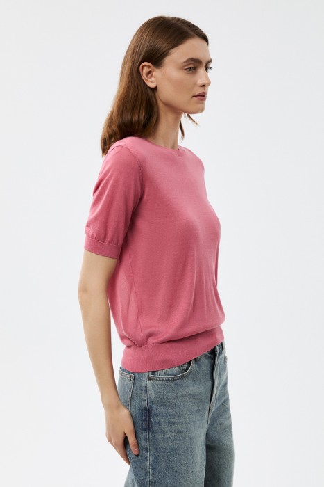 джемпер с короткими рукавами по цене 1870 руб вид справа